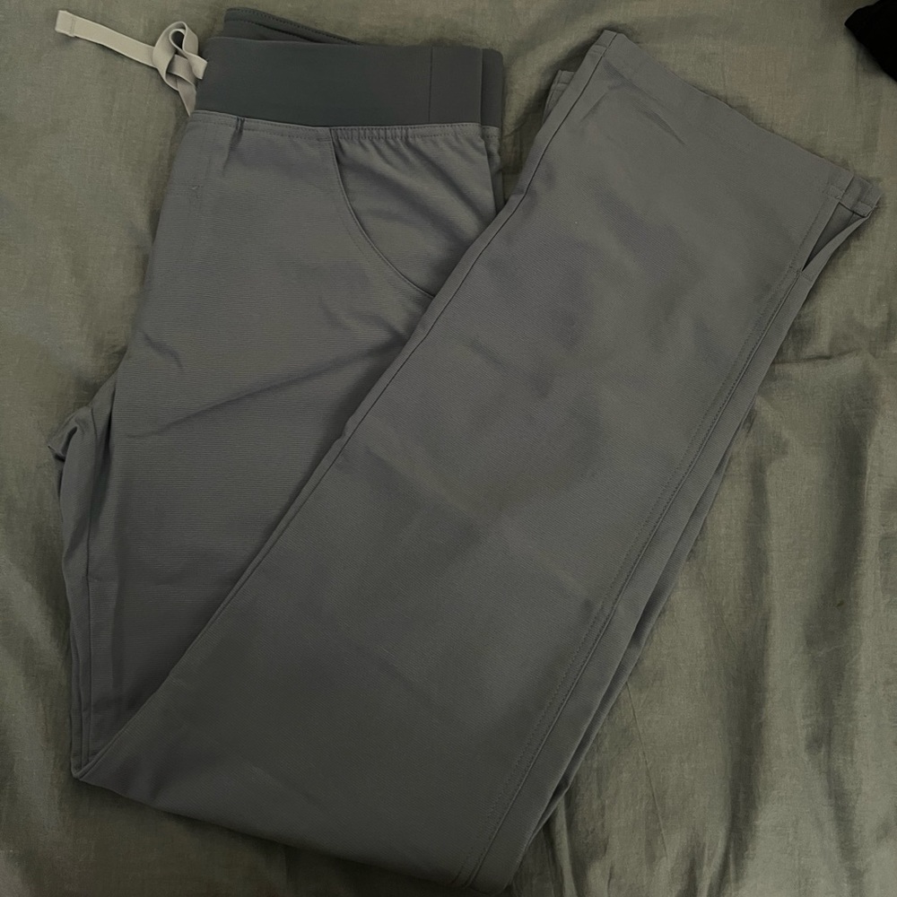 Figs Kade in Vapor Blue